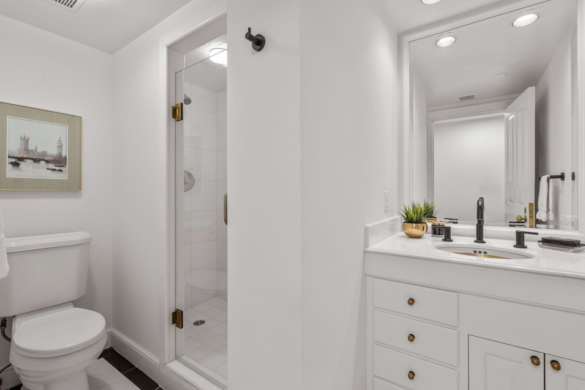 Condominium at 2 Commonwealth Ave # 12B, Boston MA 02116, photo 37 of 42