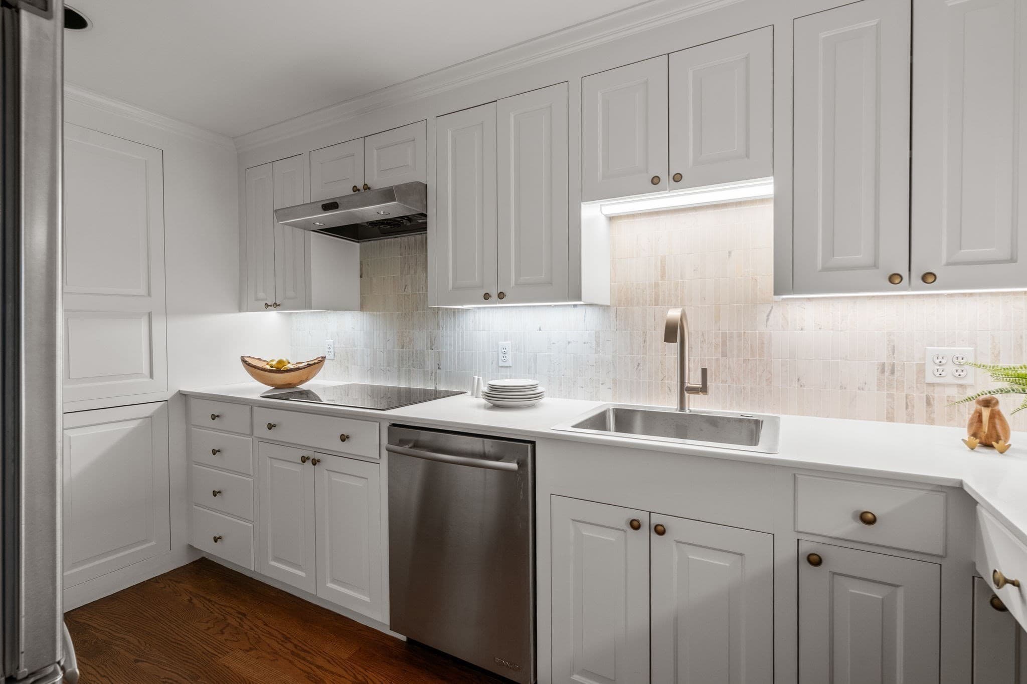 Condominium at 2 Commonwealth Ave # 12B, Boston MA 02116, photo 29 of 42