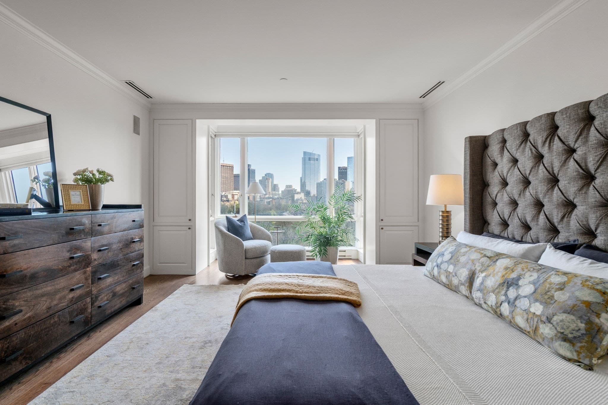Condominium at 2 Commonwealth Ave # 12B, Boston MA 02116, photo 21 of 42