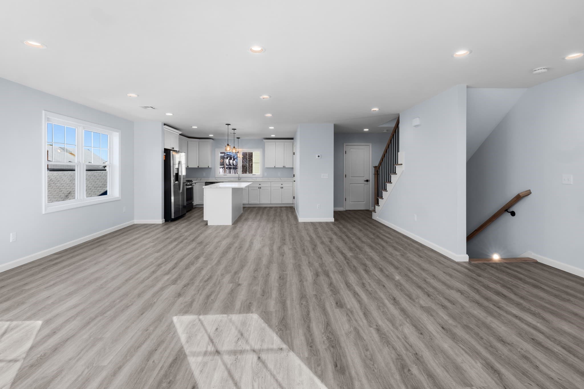 Condominium at 206 Durfee St. # 3B, Fall River MA 02720, photo 2 of 9