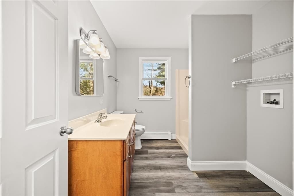Single Family Residence at 10 Manomet Beach Blvd, Plymouth MA 02360, Plymouth, photo 23 of 40
