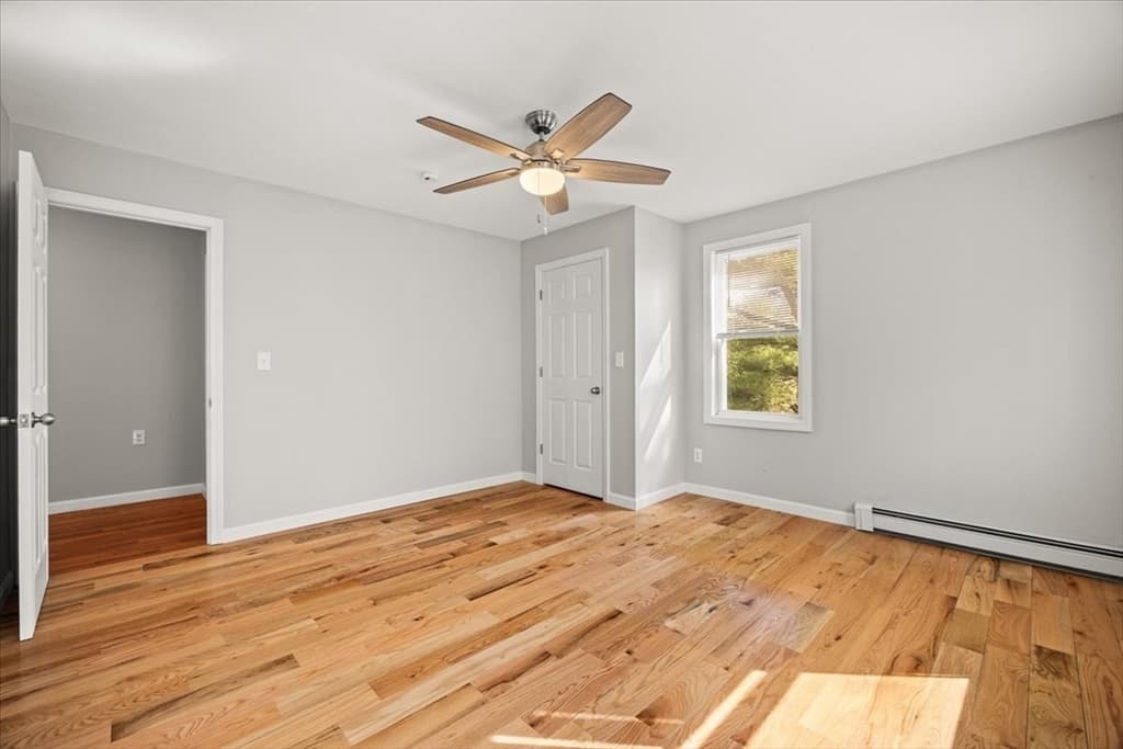 Single Family Residence at 10 Manomet Beach Blvd, Plymouth MA 02360, Plymouth, photo 27 of 40
