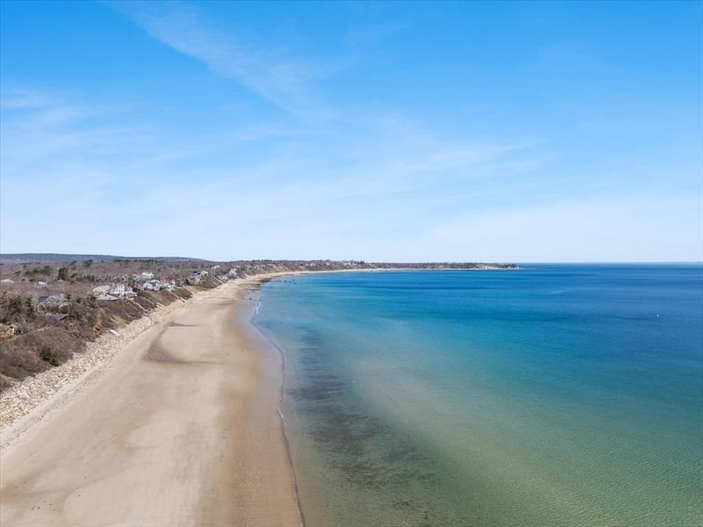 Single Family Residence at 10 Manomet Beach Blvd, Plymouth MA 02360, Plymouth, photo 13 of 40