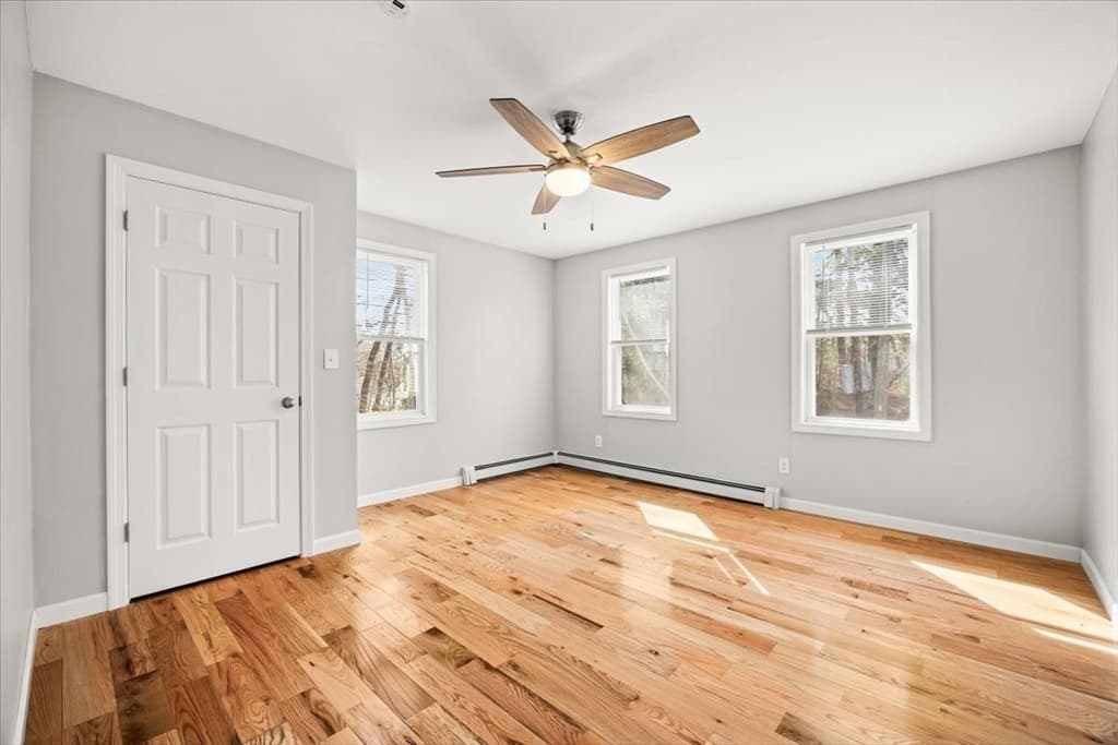 Single Family Residence at 10 Manomet Beach Blvd, Plymouth MA 02360, Plymouth, photo 26 of 40