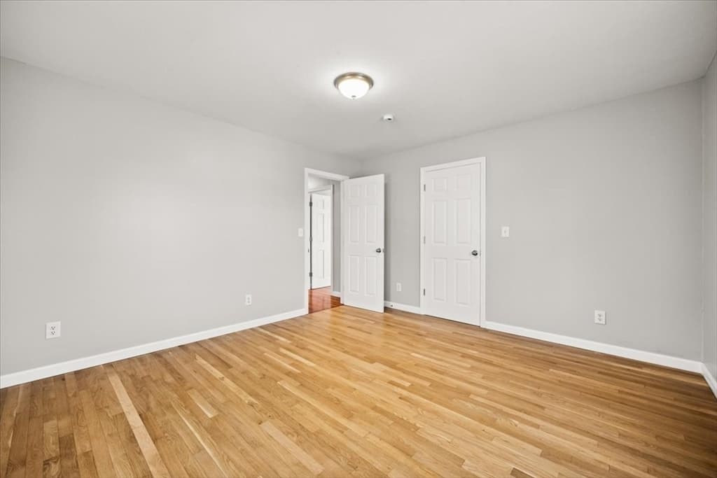 Single Family Residence at 10 Manomet Beach Blvd, Plymouth MA 02360, Plymouth, photo 33 of 40