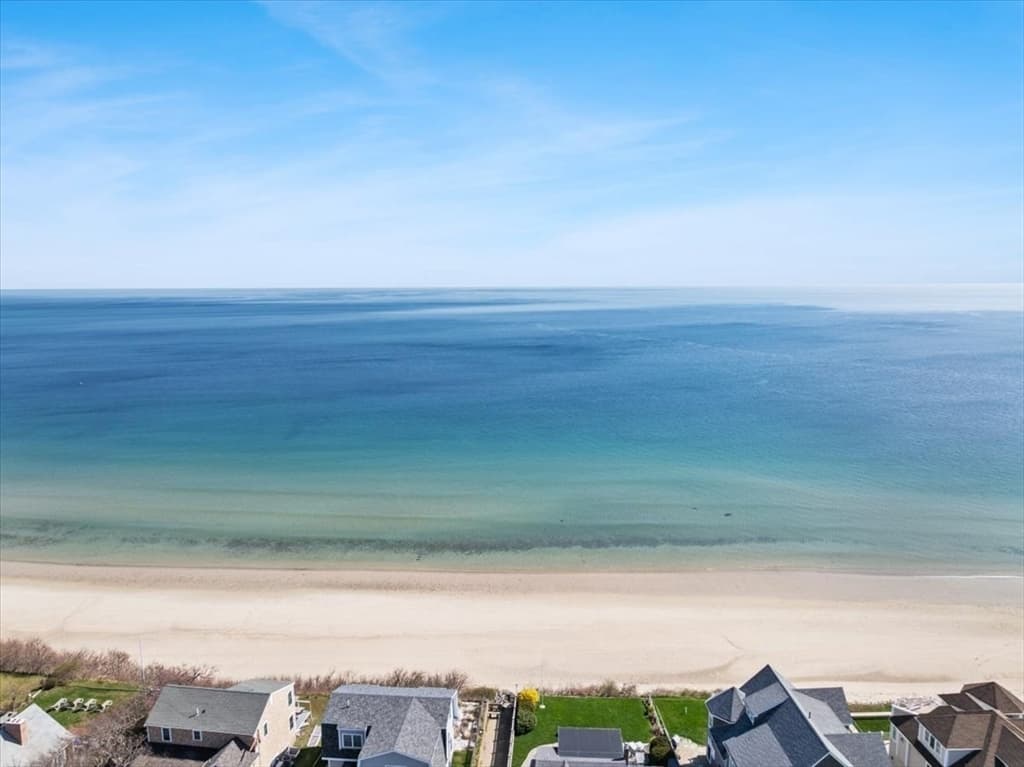 Single Family Residence at 10 Manomet Beach Blvd, Plymouth MA 02360, Plymouth, photo 14 of 40