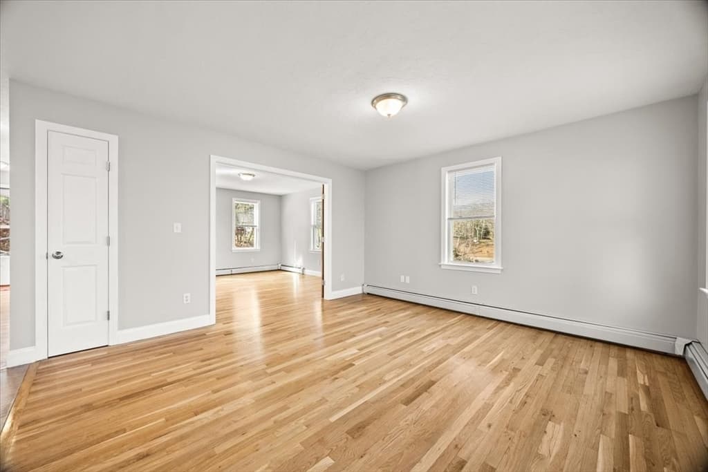 Single Family Residence at 10 Manomet Beach Blvd, Plymouth MA 02360, Plymouth, photo 19 of 40