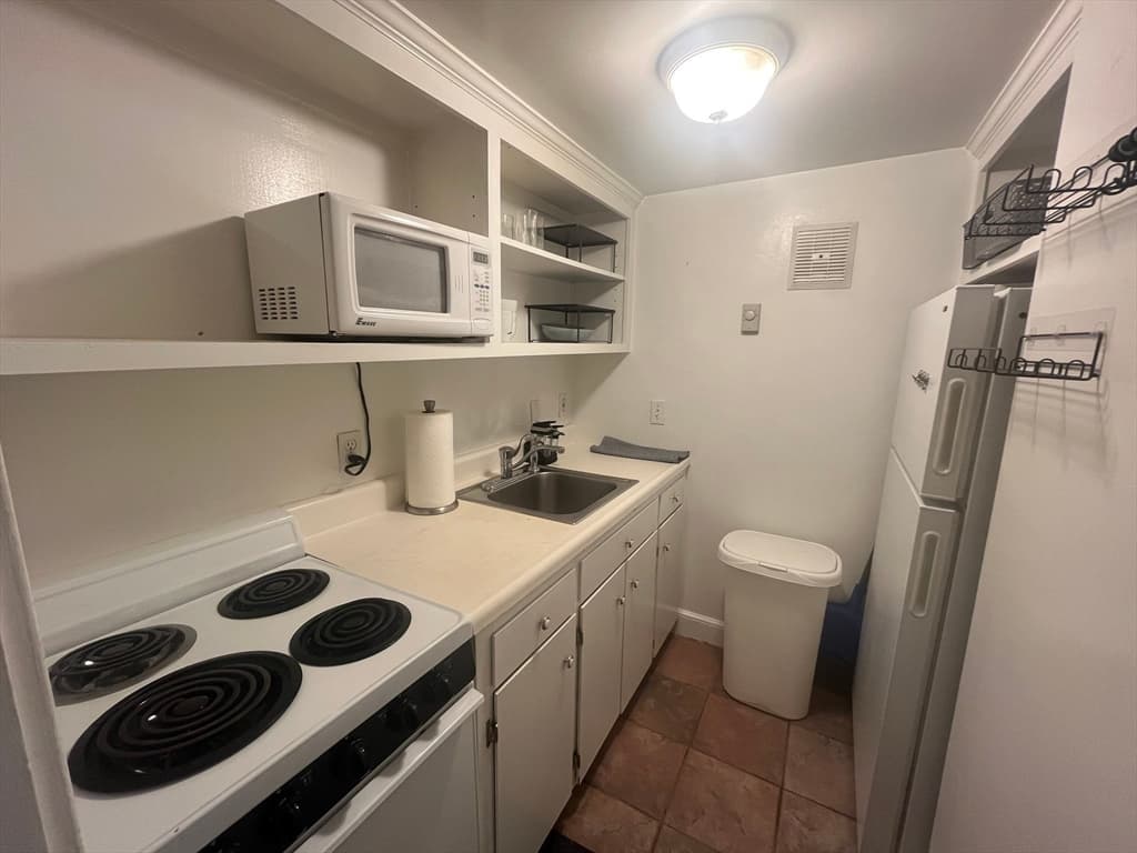 Condominium at 57 Mount Vernon St # G2, Boston MA 02108, photo 6 of 15