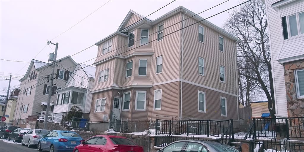87 Smith, Fall River MA 02721
