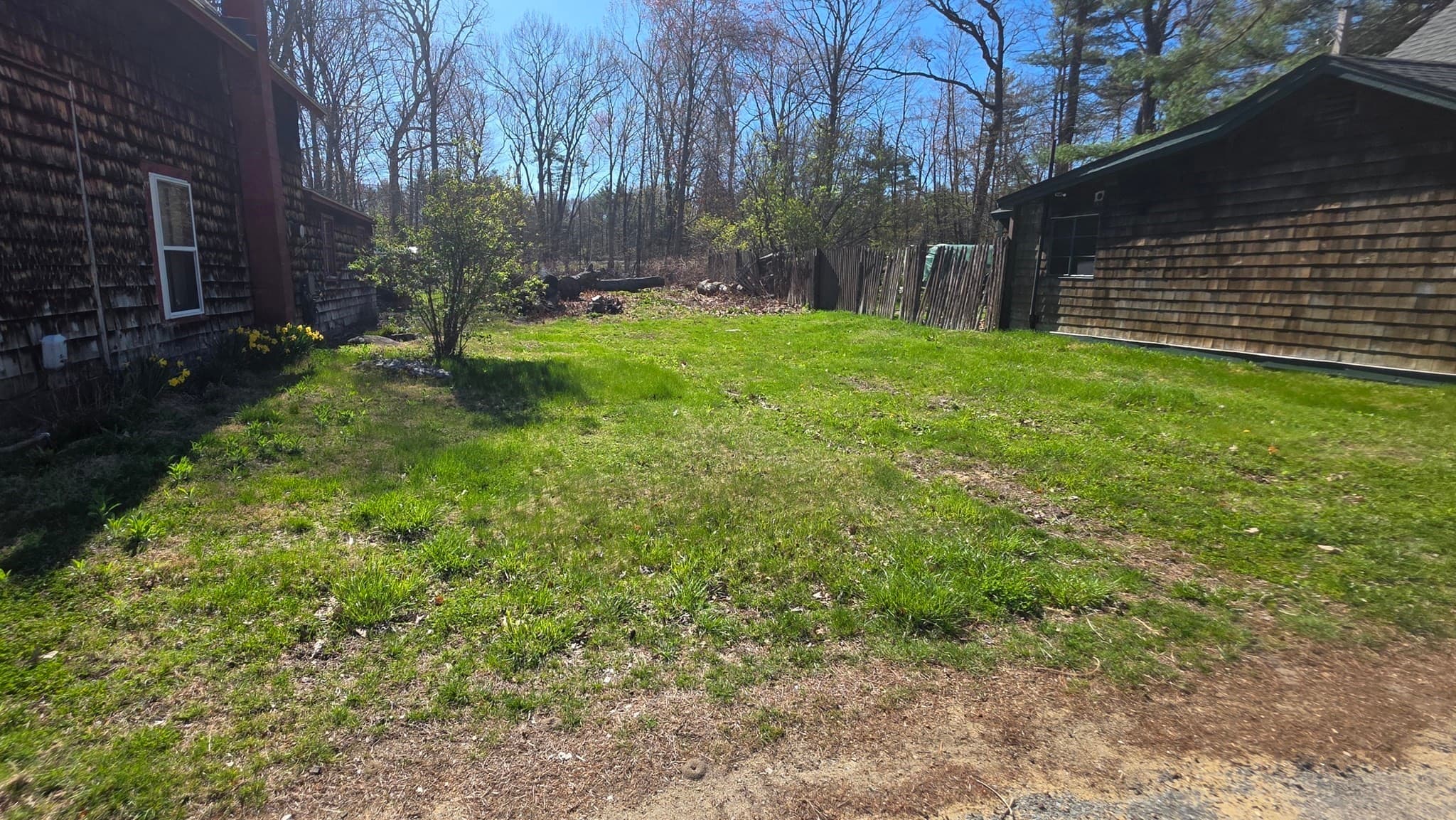 Residential at 23 Chestnut Ave, Sterling MA 01564, photo 2 of 9