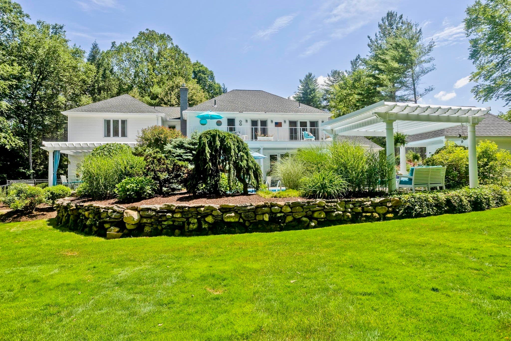Single Family Residence at 183 Loomis Rdg, Westfield MA 01085, photo 8 of 42