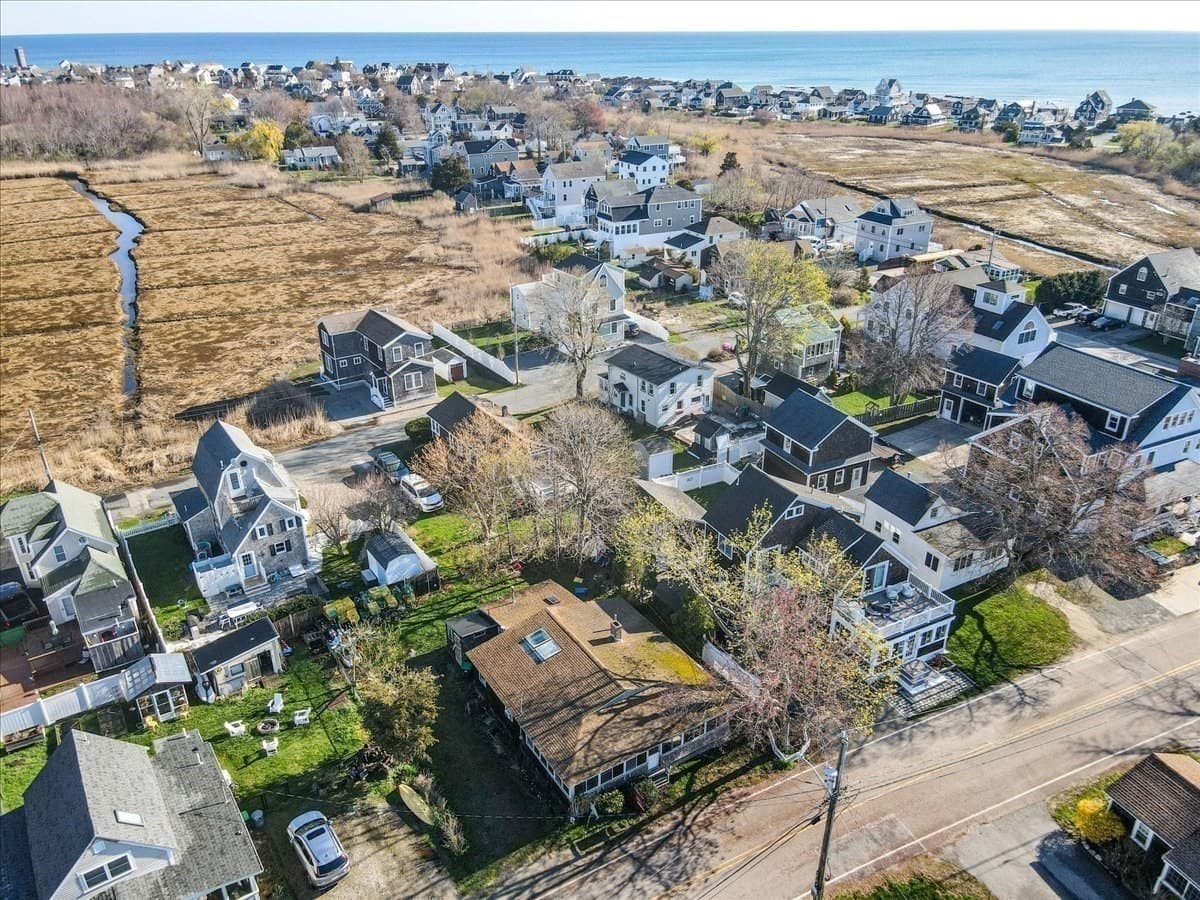 64 Central St, Marshfield MA 02020