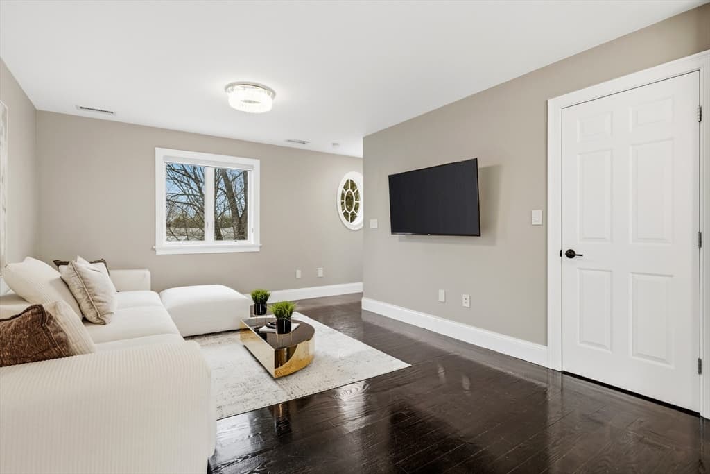 Single Family Residence at 7 Freeman St, Lynnfield MA 01940, Lynnfield, photo 15 of 39