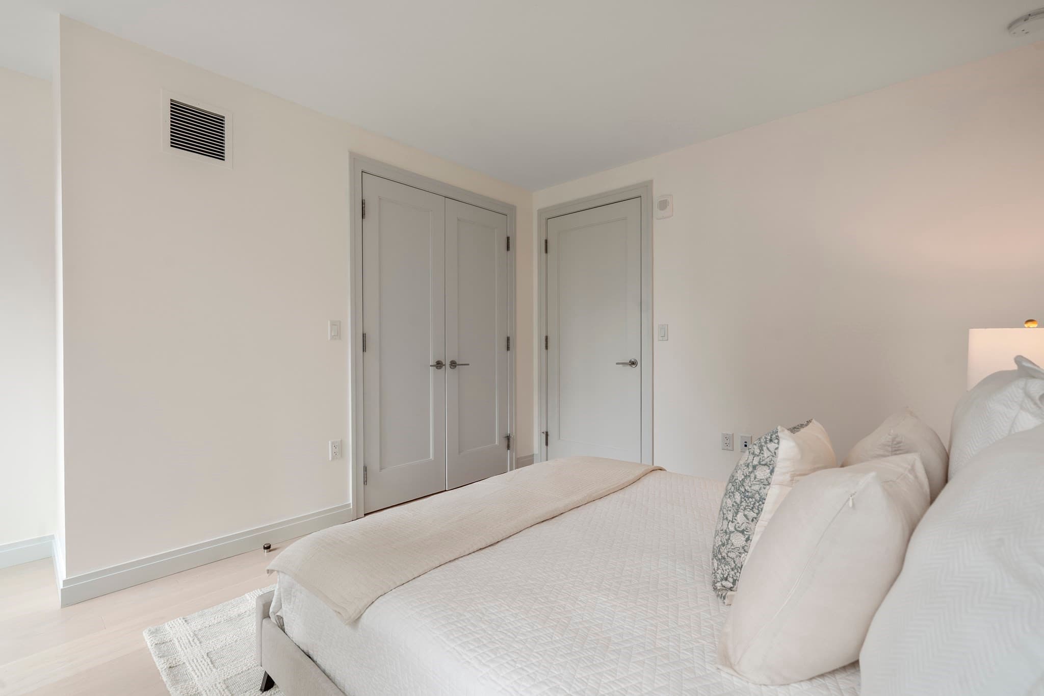 Condominium at 135 Seaport Blvd # 1609, Boston MA 02210, photo 13 of 38