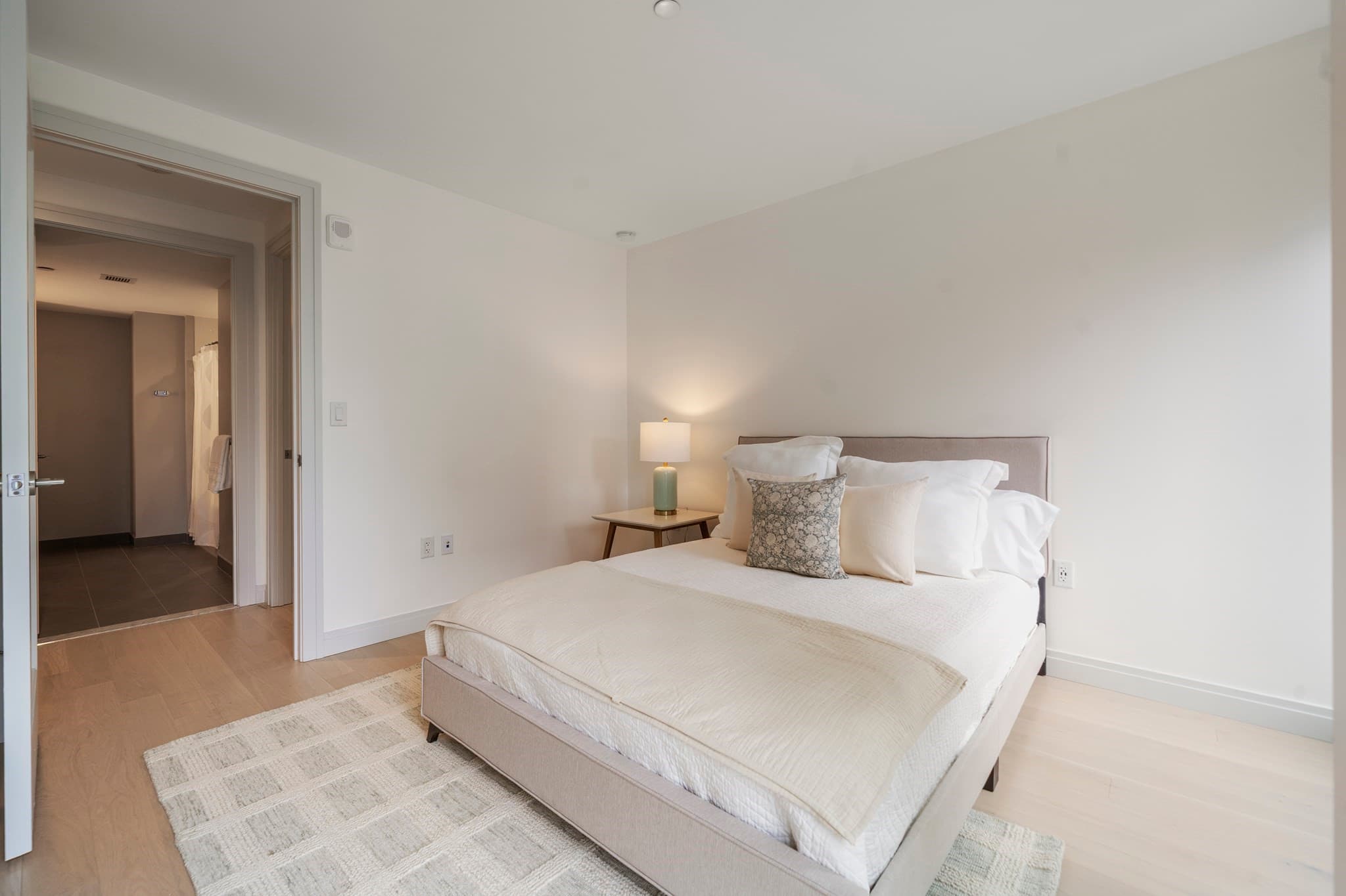 Condominium at 135 Seaport Blvd # 1609, Boston MA 02210, photo 12 of 38