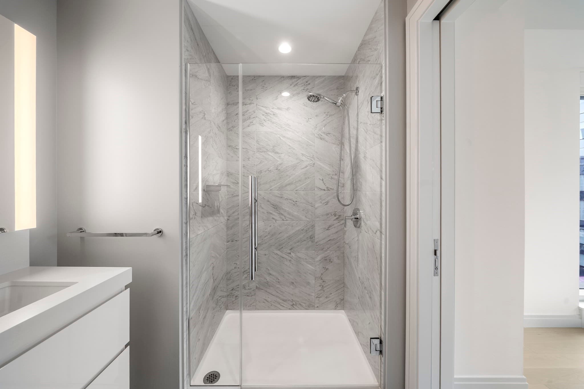 Condominium at 135 Seaport Blvd # 1609, Boston MA 02210, photo 22 of 38