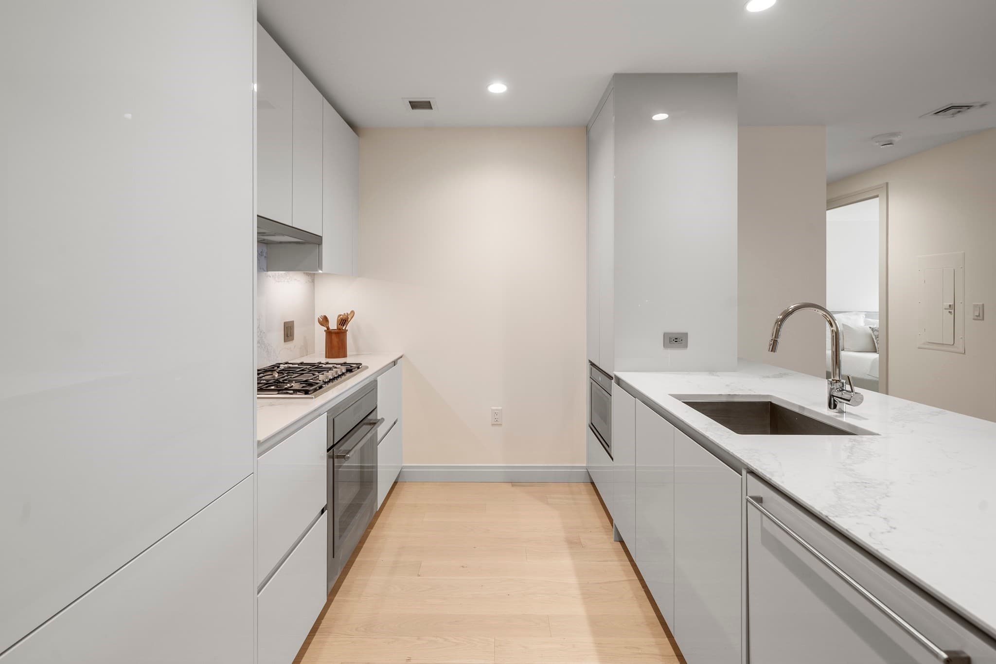 Condominium at 135 Seaport Blvd # 1609, Boston MA 02210, photo 7 of 38