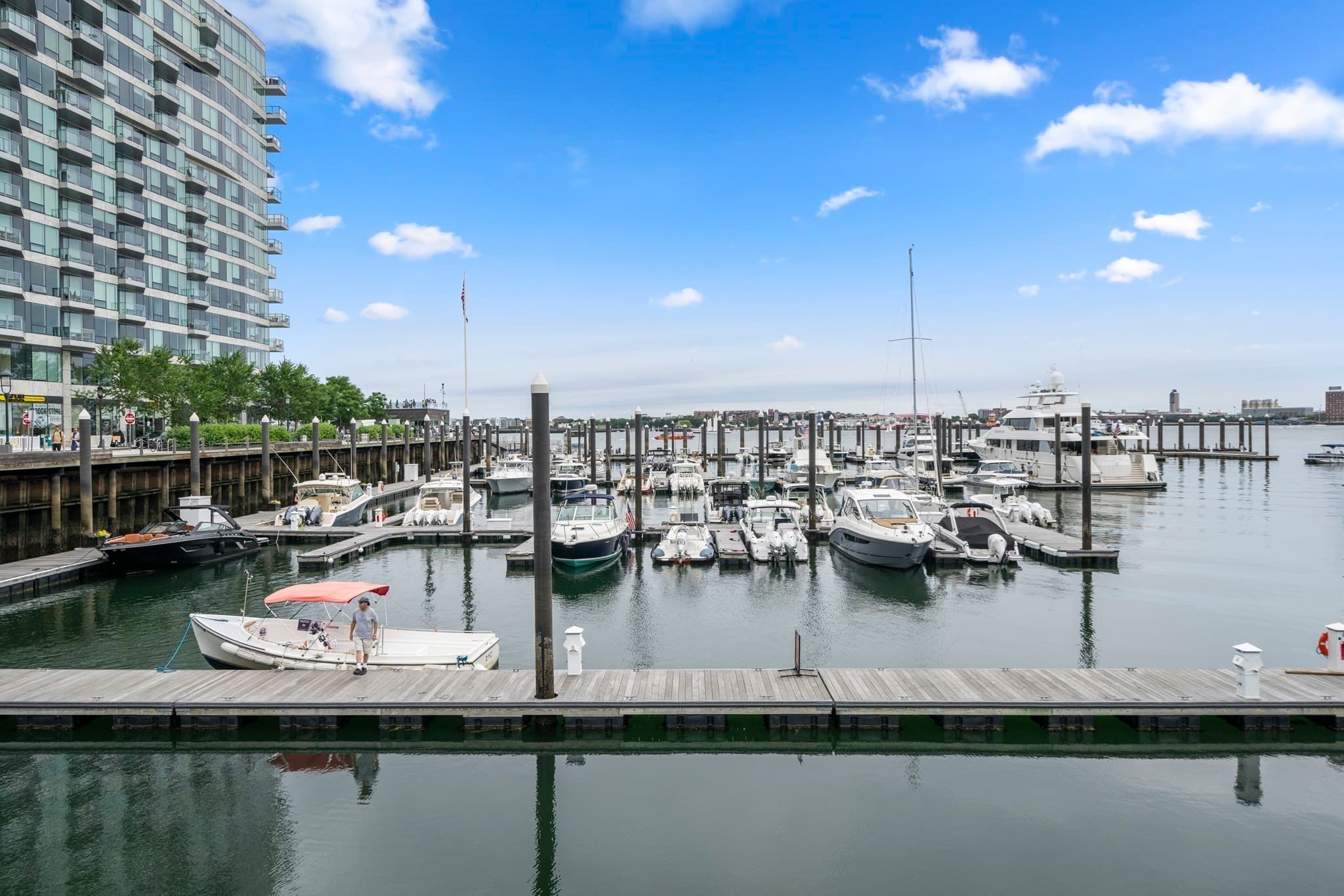 Condominium at 135 Seaport Blvd # 1609, Boston MA 02210, photo 33 of 38