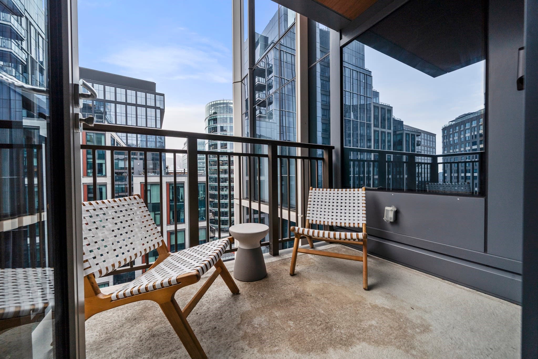 Condominium at 135 Seaport Blvd # 1609, Boston MA 02210, photo 25 of 38
