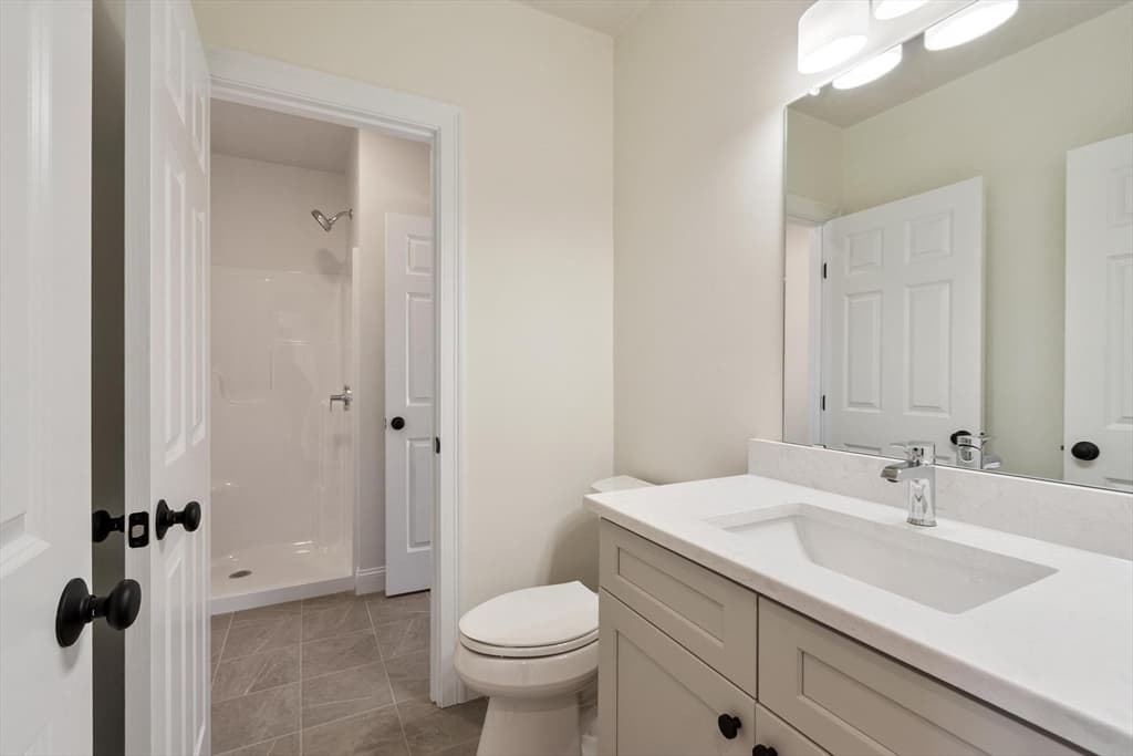 Single Family Residence at 2 Clover Glen Circle, Shrewsbury MA 01545, photo 16 of 32