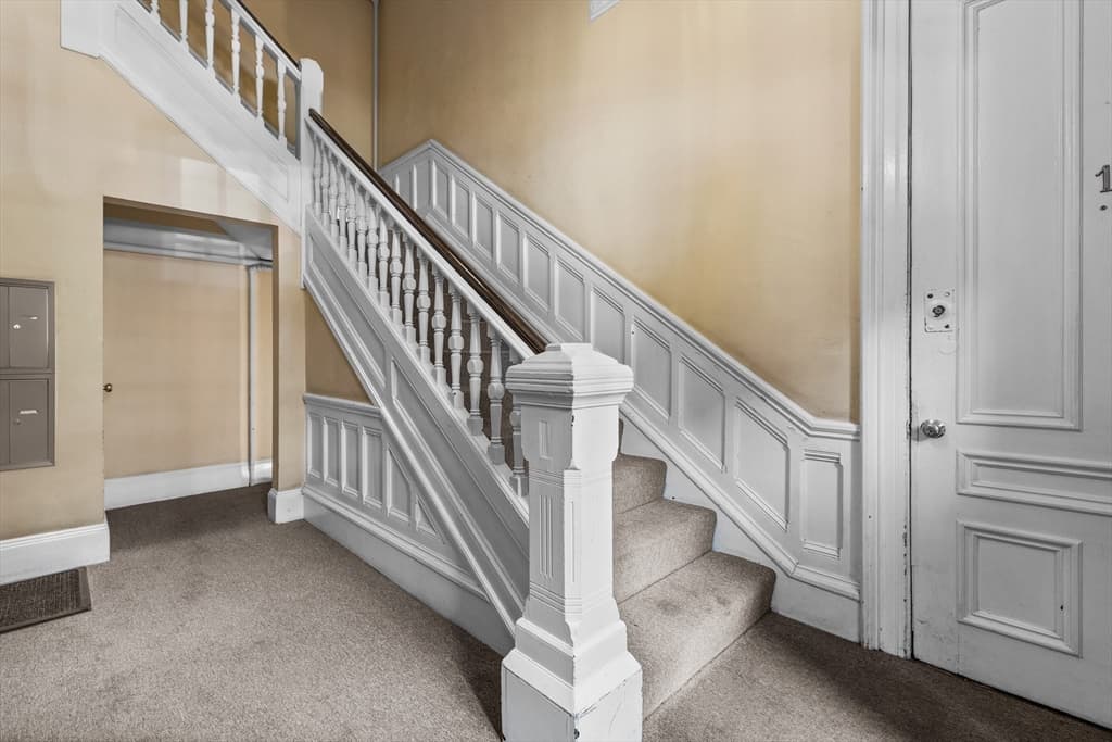 Condominium at 364 Marlborough St. # 1, Boston MA 02116, photo 8 of 10