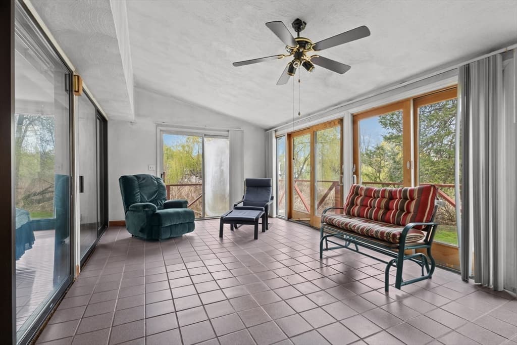 32 Morris St, Seekonk MA 02771 photo 11