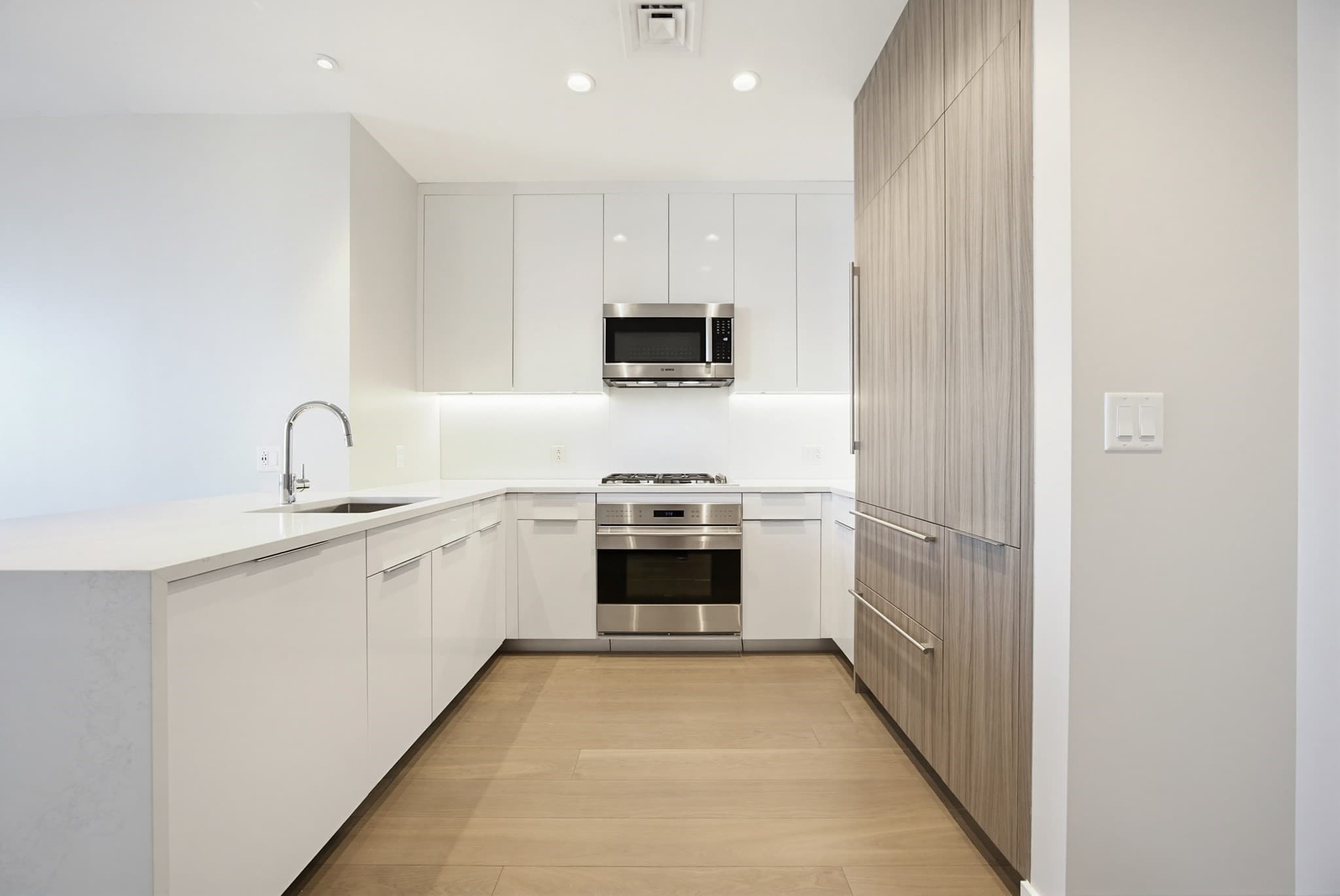 Condominium at 188 Brookline Ave # 19D, Boston MA 02215, photo 6 of 34