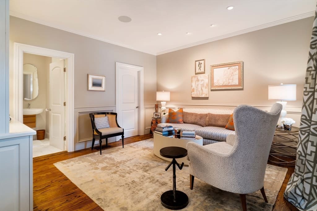 287 Langley Rd # 6, Newton MA 02459 photo 6