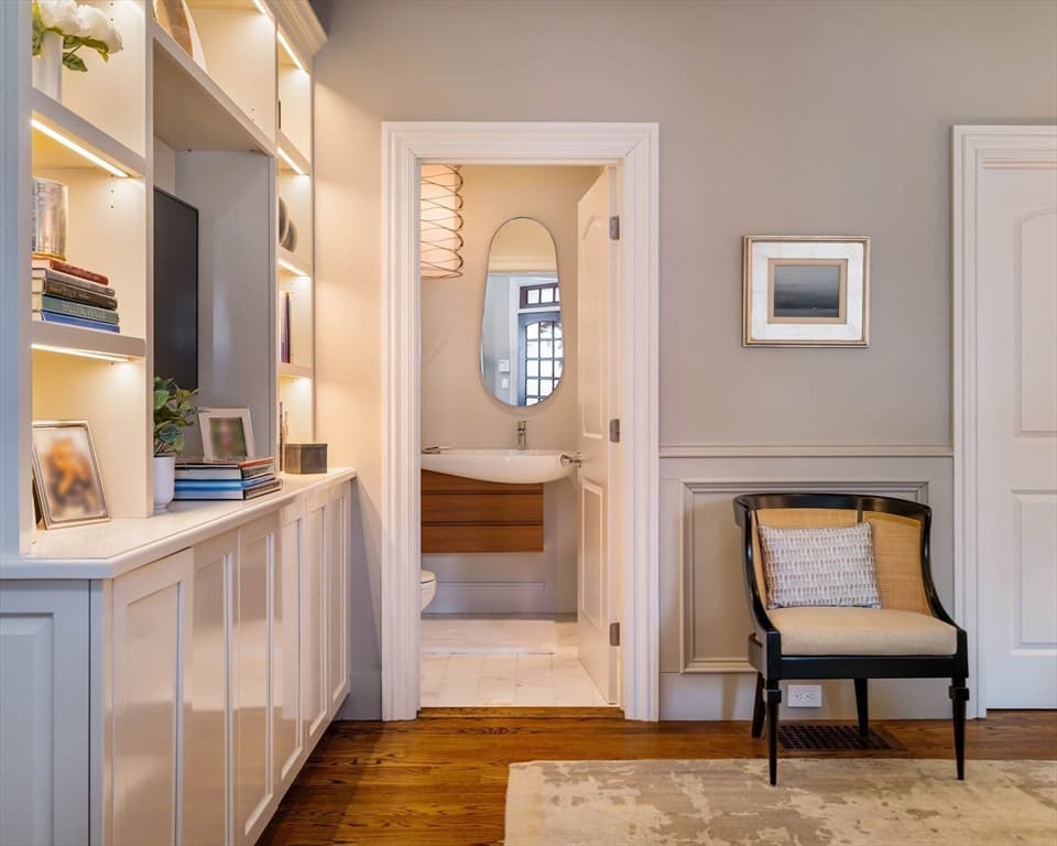 287 Langley Rd # 6, Newton MA 02459 photo 7