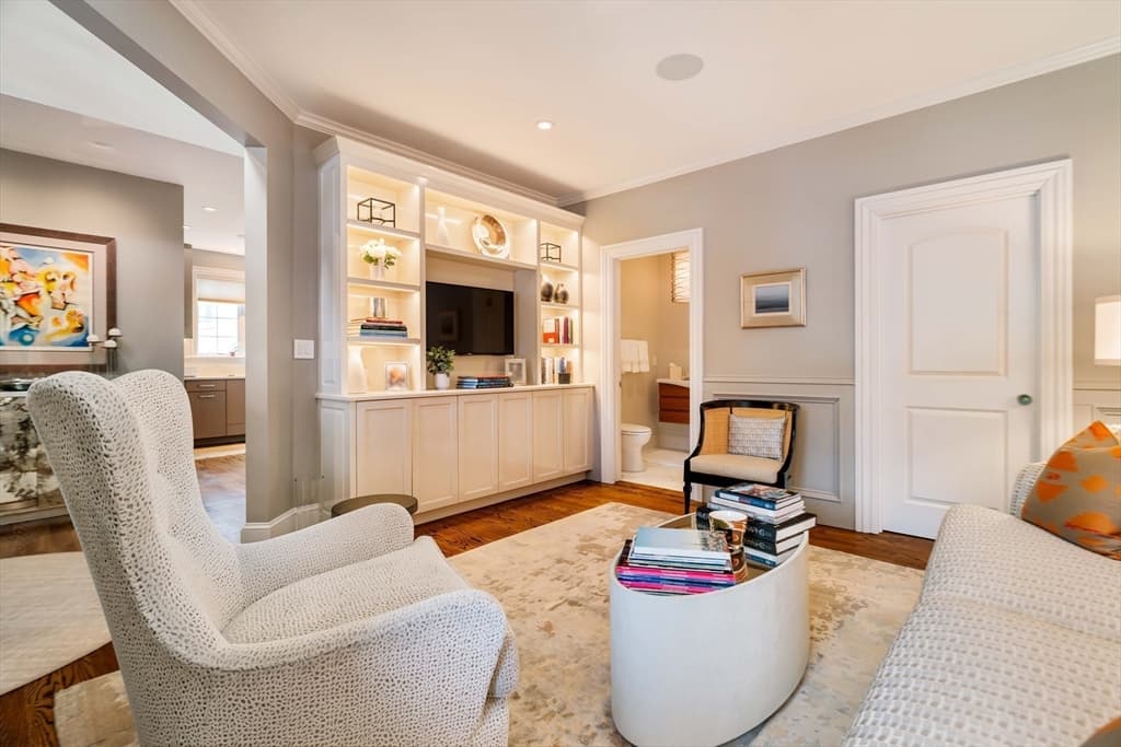 287 Langley Rd # 6, Newton MA 02459 photo 5