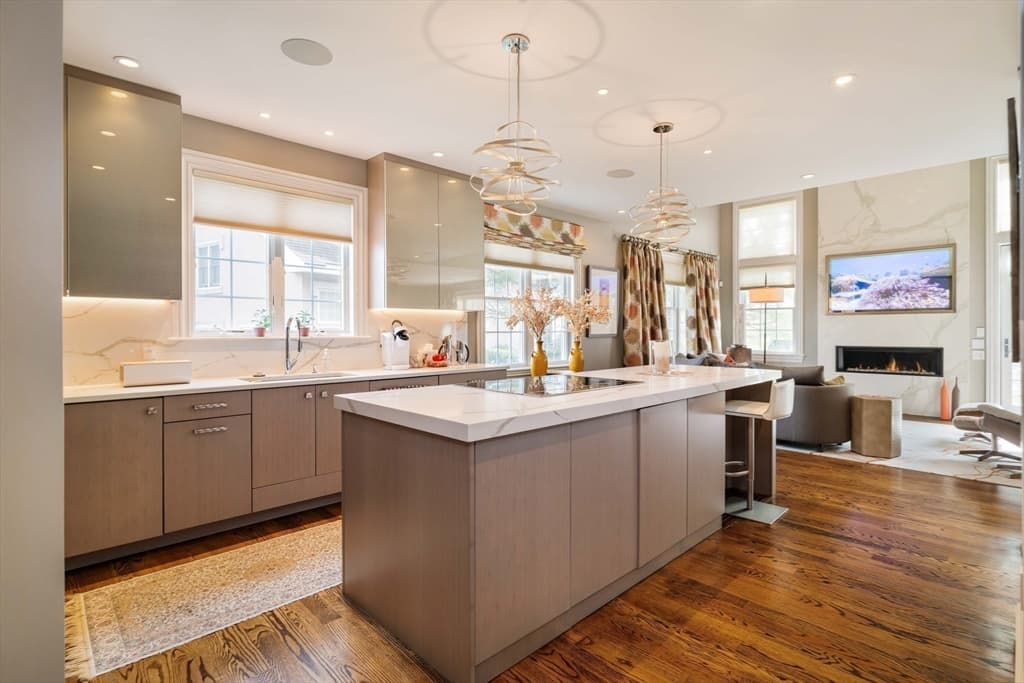 287 Langley Rd # 6, Newton MA 02459 photo 10