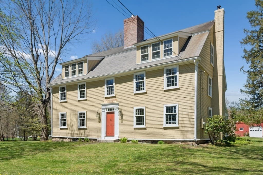 Single Family Residence at 302 Church Street, Northborough MA 01532, photo 2 of 32