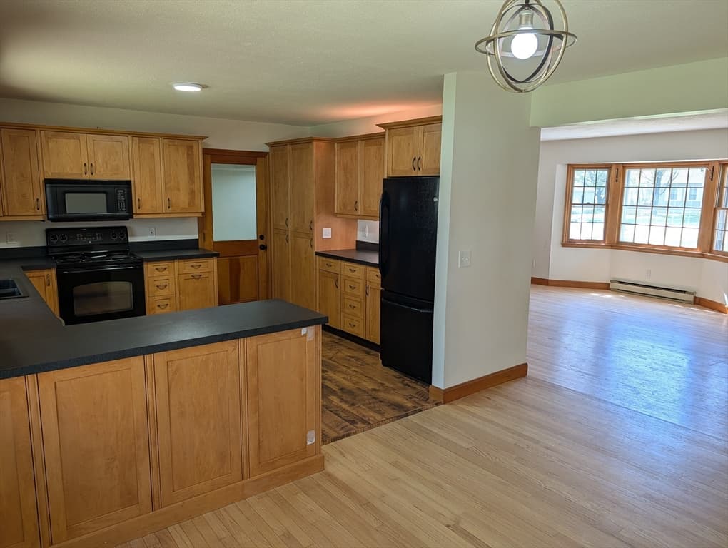 124 Plain Road West, Deerfield MA 01373 photo 6