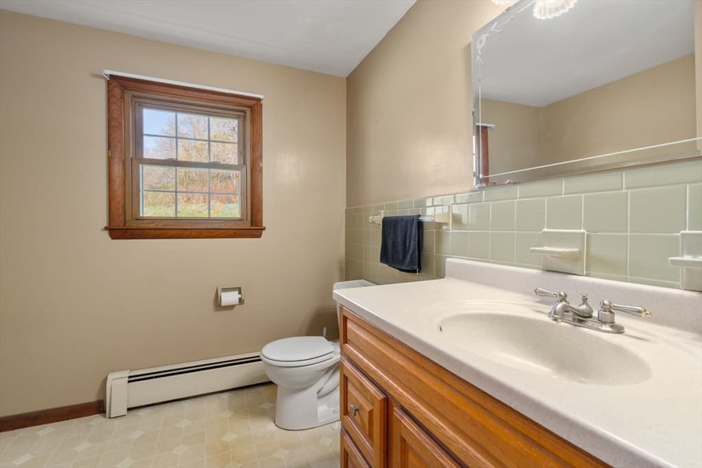 Single Family Residence at 89 Center Rd, Dudley MA 01571, Dudley, photo 15 of 29