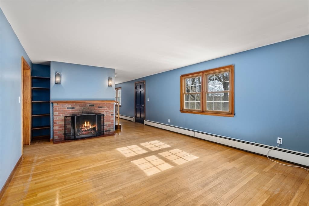 Single Family Residence at 89 Center Rd, Dudley MA 01571, Dudley, photo 11 of 29