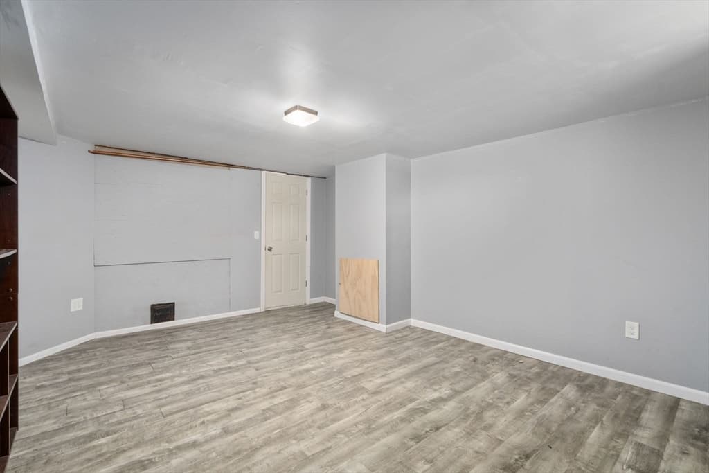 Single Family Residence at 89 Center Rd, Dudley MA 01571, Dudley, photo 25 of 29
