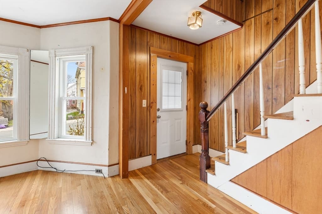 105 Centennial Ave, Gloucester MA 01930 photo 7