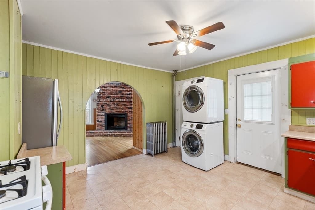 105 Centennial Ave, Gloucester MA 01930 photo 18