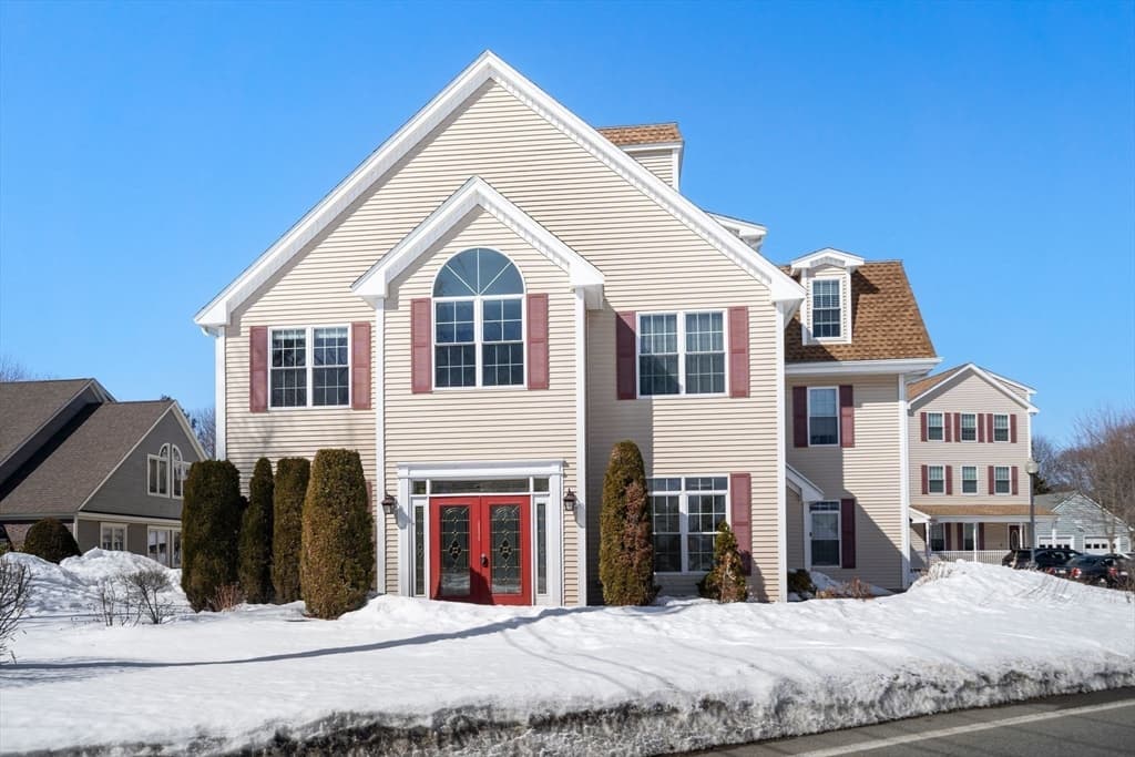 Condominium at 36 Middlesex # 3, Wilmington MA 01887, photo 2 of 21