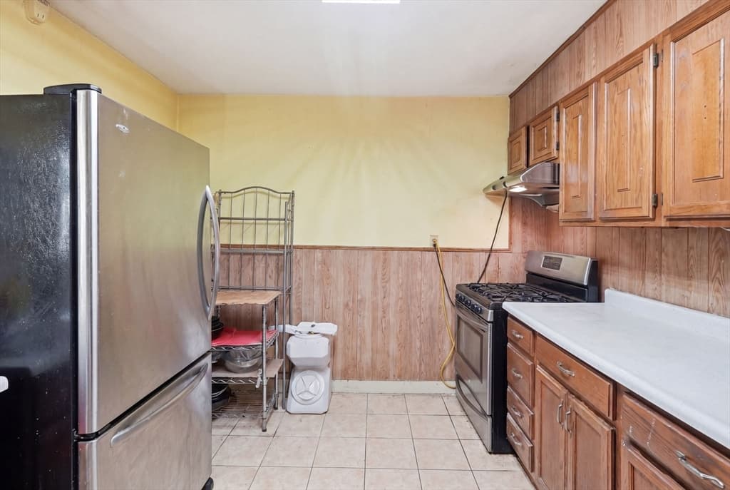 2 Family - 2 Units Up/Down at 85-87 Wolcott St, Malden MA 02148, photo 17 of 31