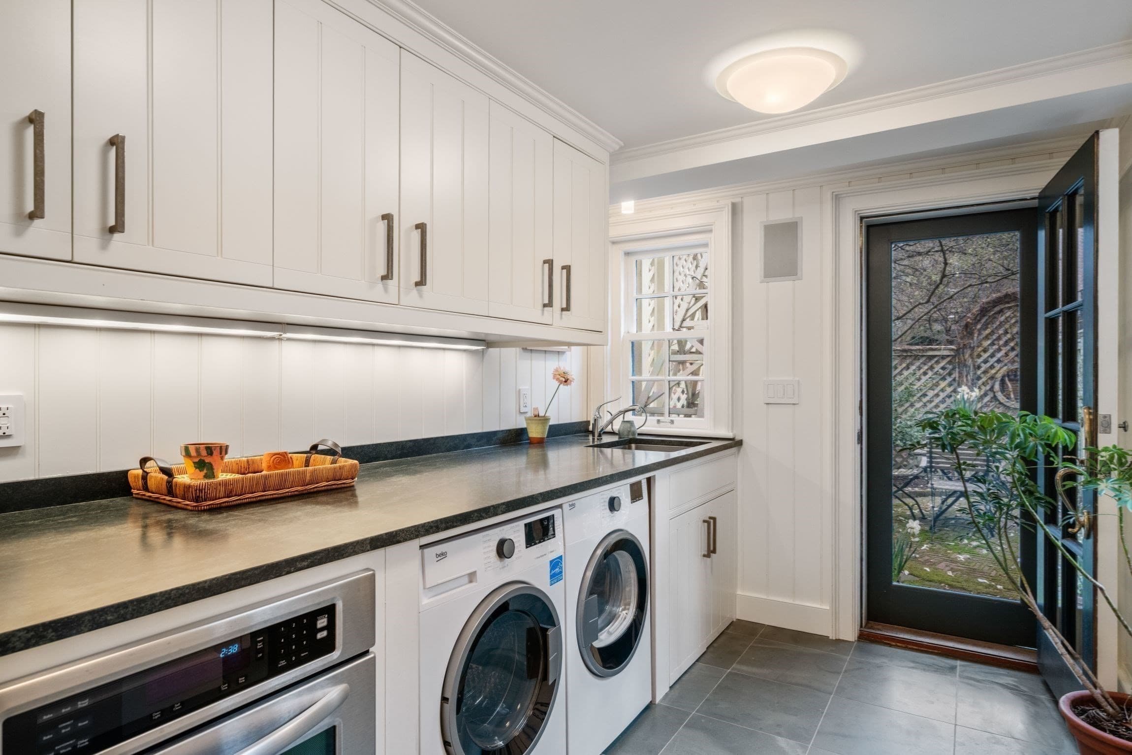 Single Family Residence at 80 Pinckney Street, Boston MA 02114, photo 27 of 30