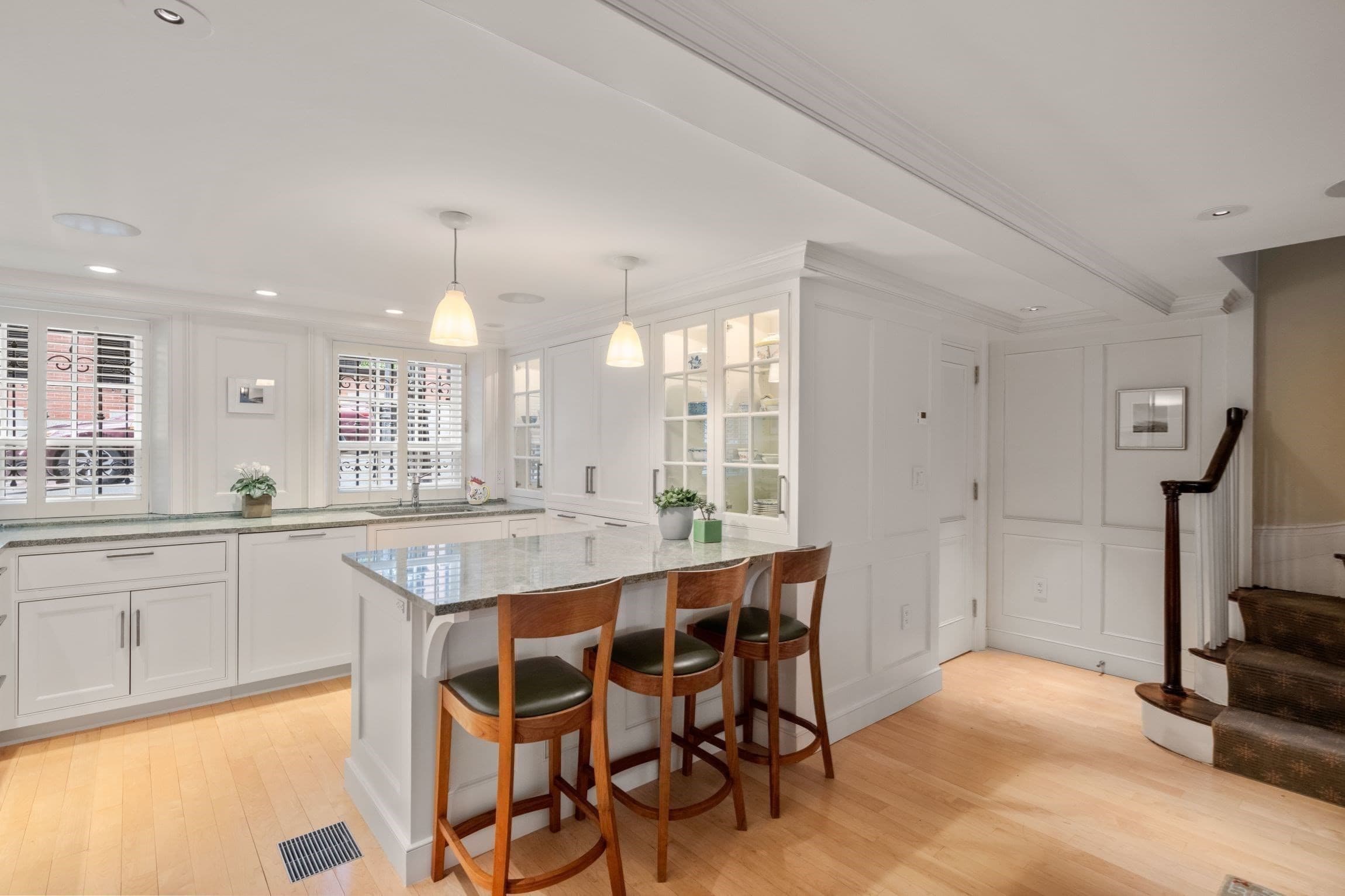 Single Family Residence at 80 Pinckney Street, Boston MA 02114, photo 2 of 30