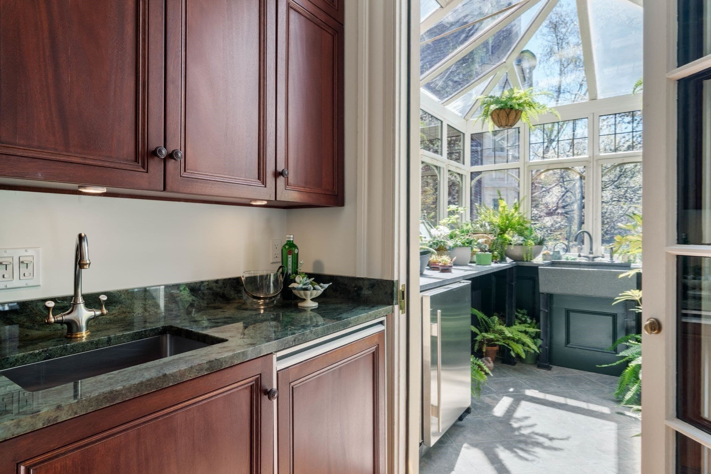Single Family Residence at 80 Pinckney Street, Boston MA 02114, photo 12 of 30