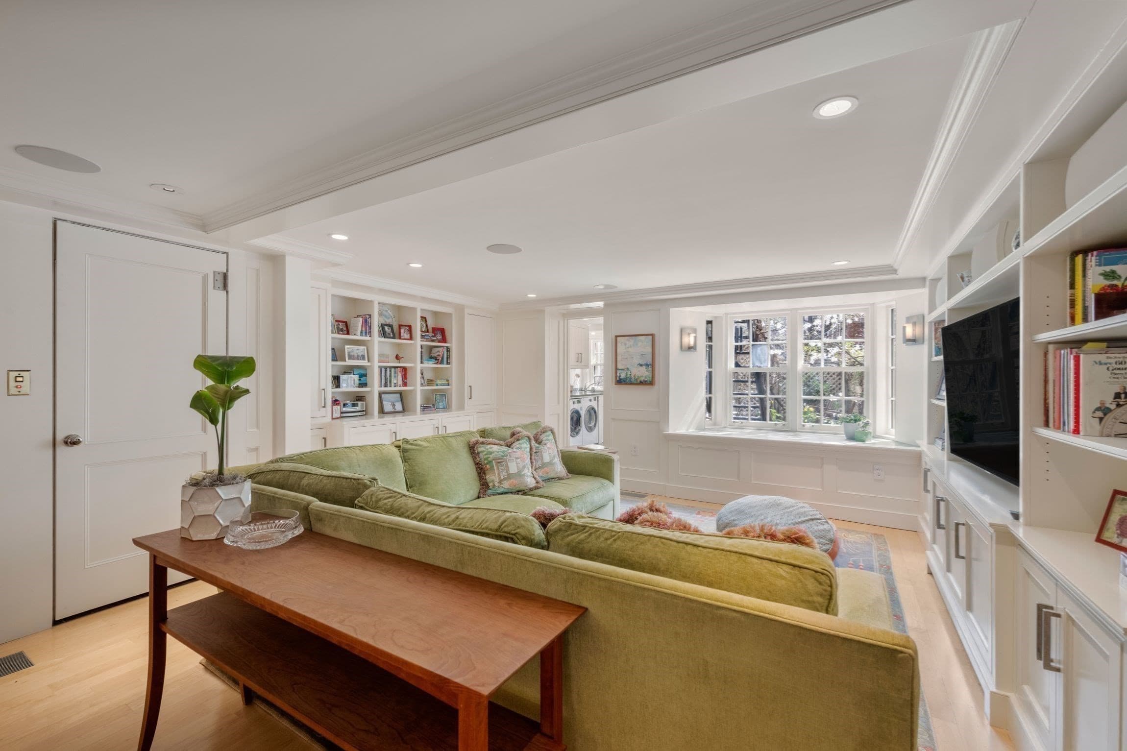 Single Family Residence at 80 Pinckney Street, Boston MA 02114, photo 4 of 30
