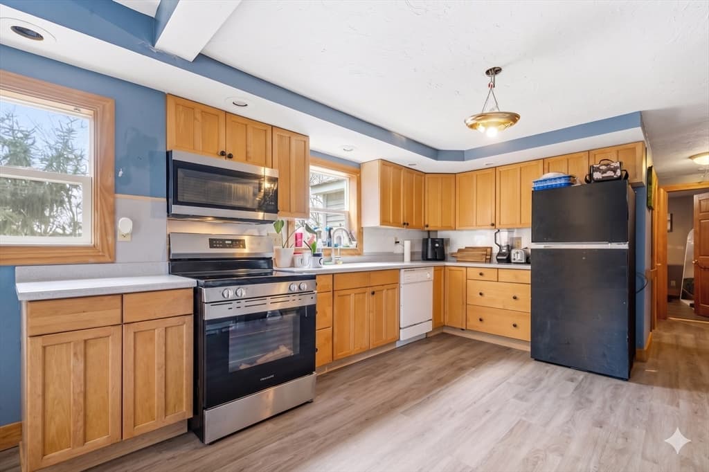20 George St, Fitchburg MA 01420 photo 3