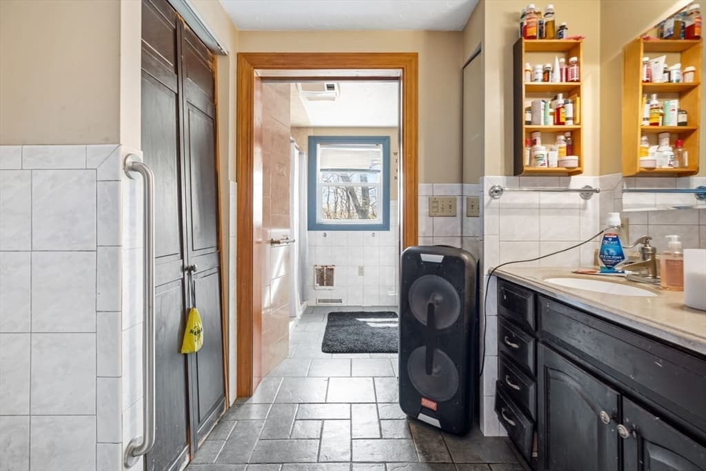 20 George St, Fitchburg MA 01420 photo 10