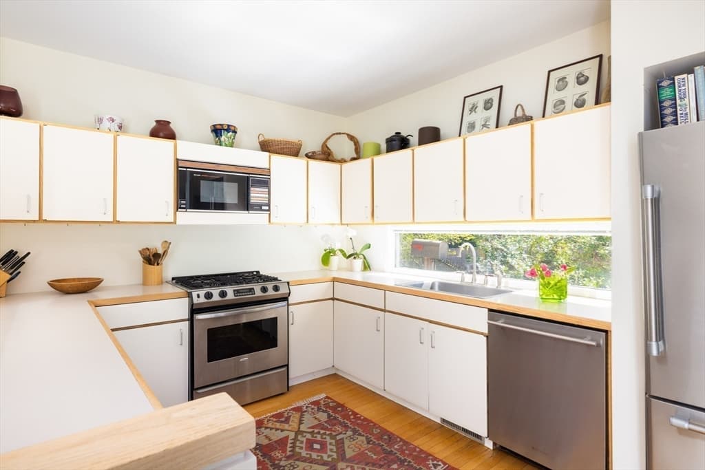 Single Family Residence at 185 Warren Street, Brookline MA 02445, Brookline, photo 8 of 25
