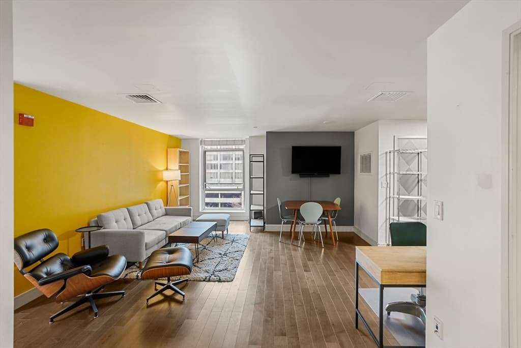 Condominium at 700 Harrison Ave # 516, Boston MA 02118, photo 2 of 12