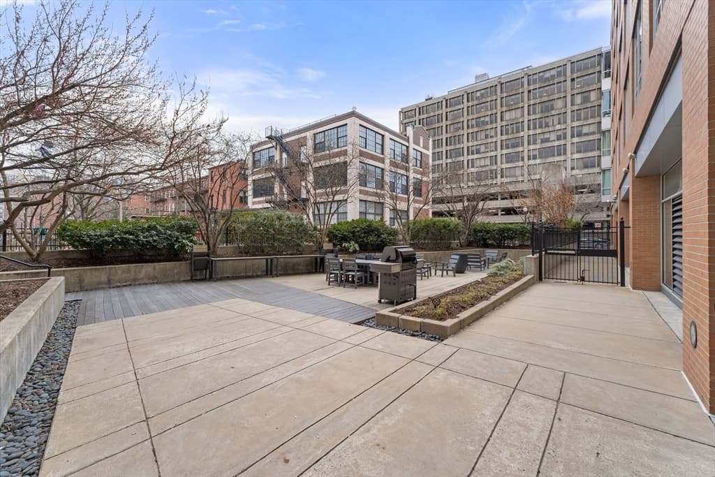 Condominium at 700 Harrison Ave # 516, Boston MA 02118, photo 9 of 12