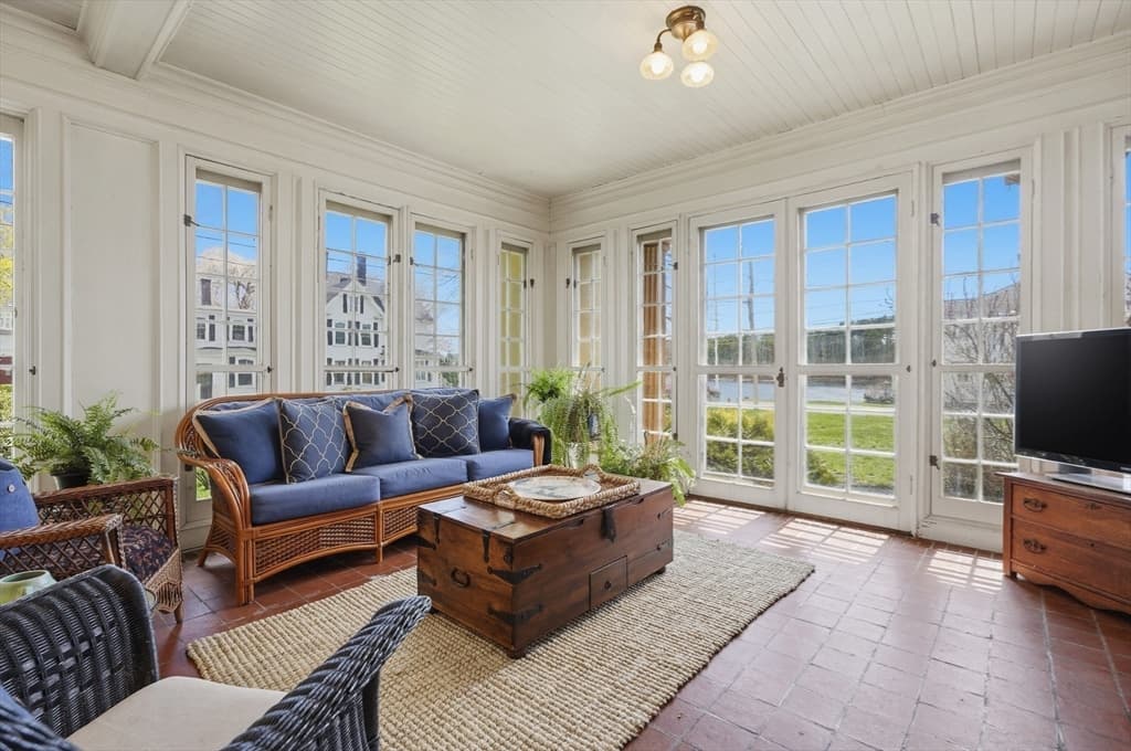 Single Family Residence at 372 Main St, Amesbury MA 01913, Amesbury, photo 12 of 42